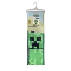 Minecraft Creeper Beach Towel - Green